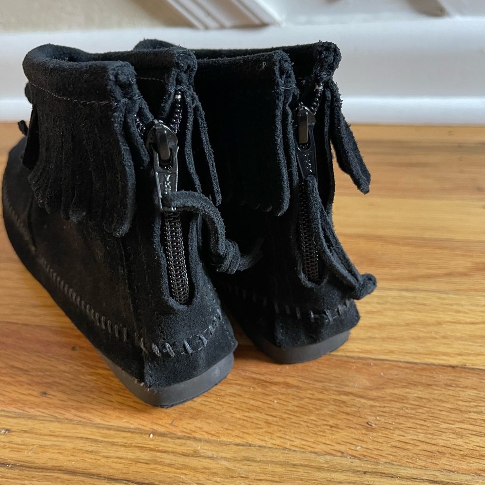Minnetonka booties - Picture 3 of 5